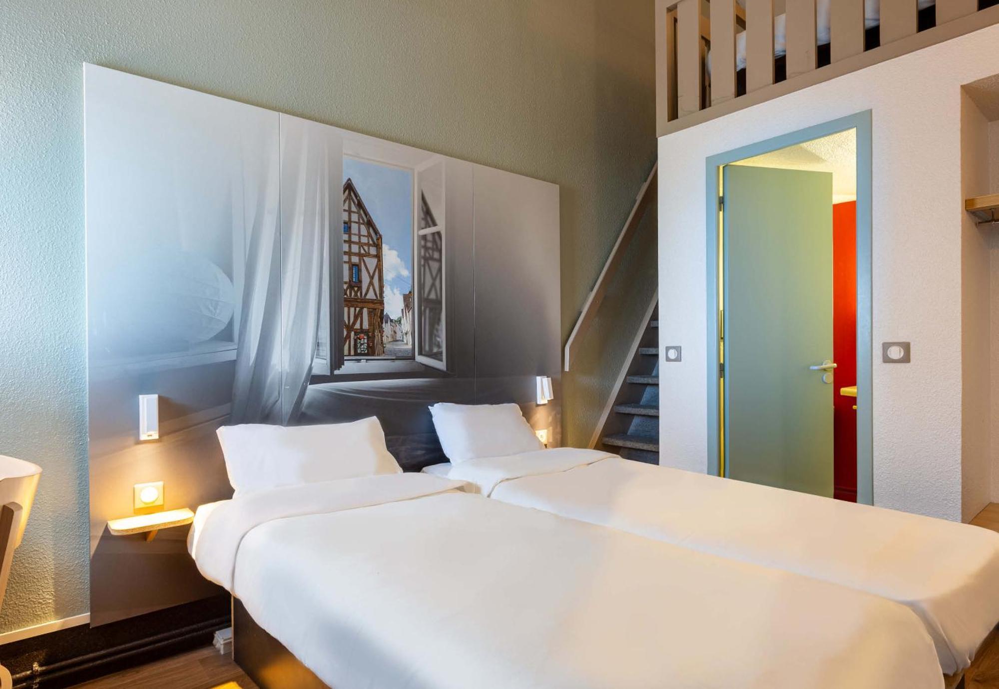 B&B Hotel Chartres Le Forum 勒库德赖 外观 照片