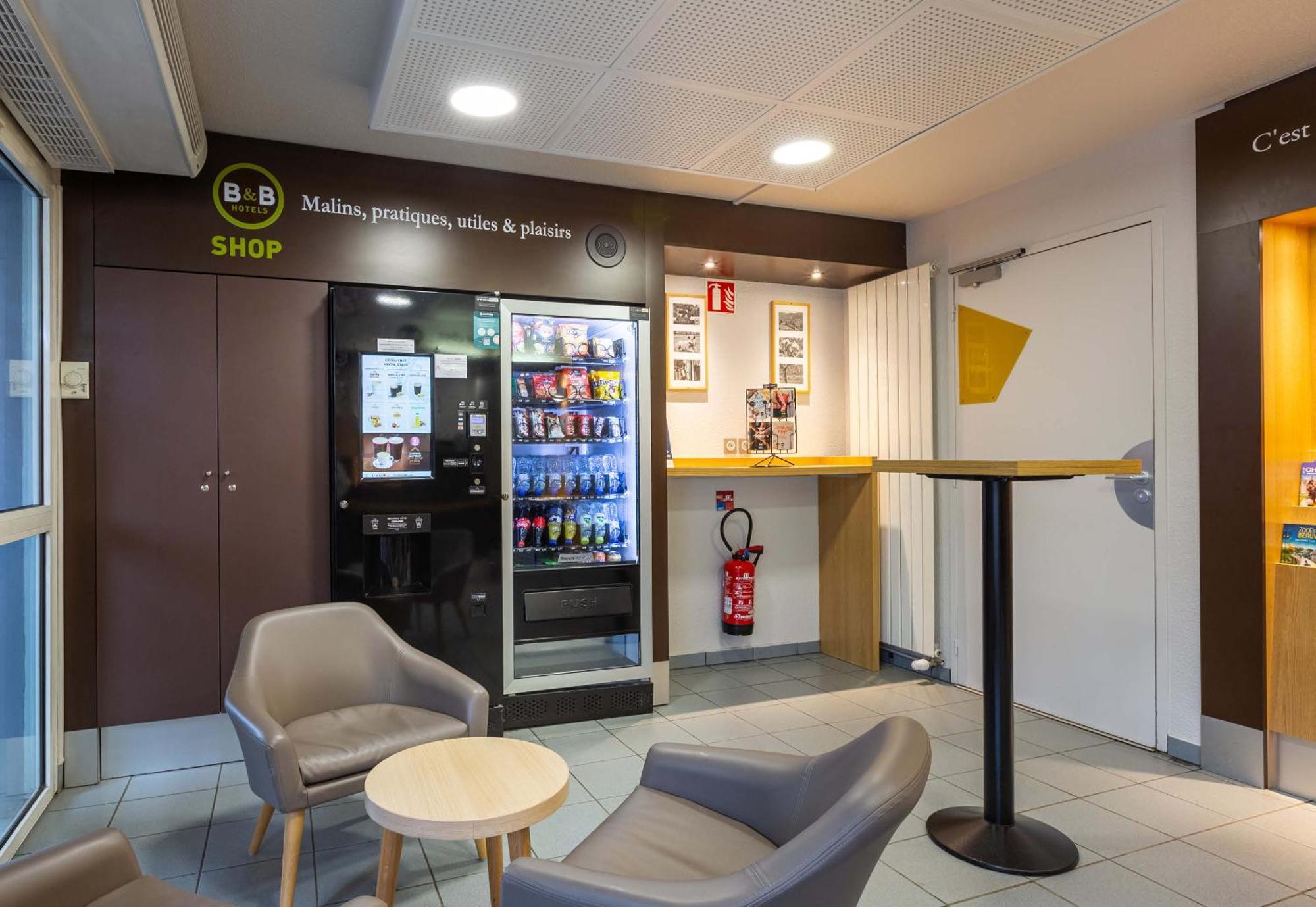 B&B Hotel Chartres Le Forum 勒库德赖 外观 照片