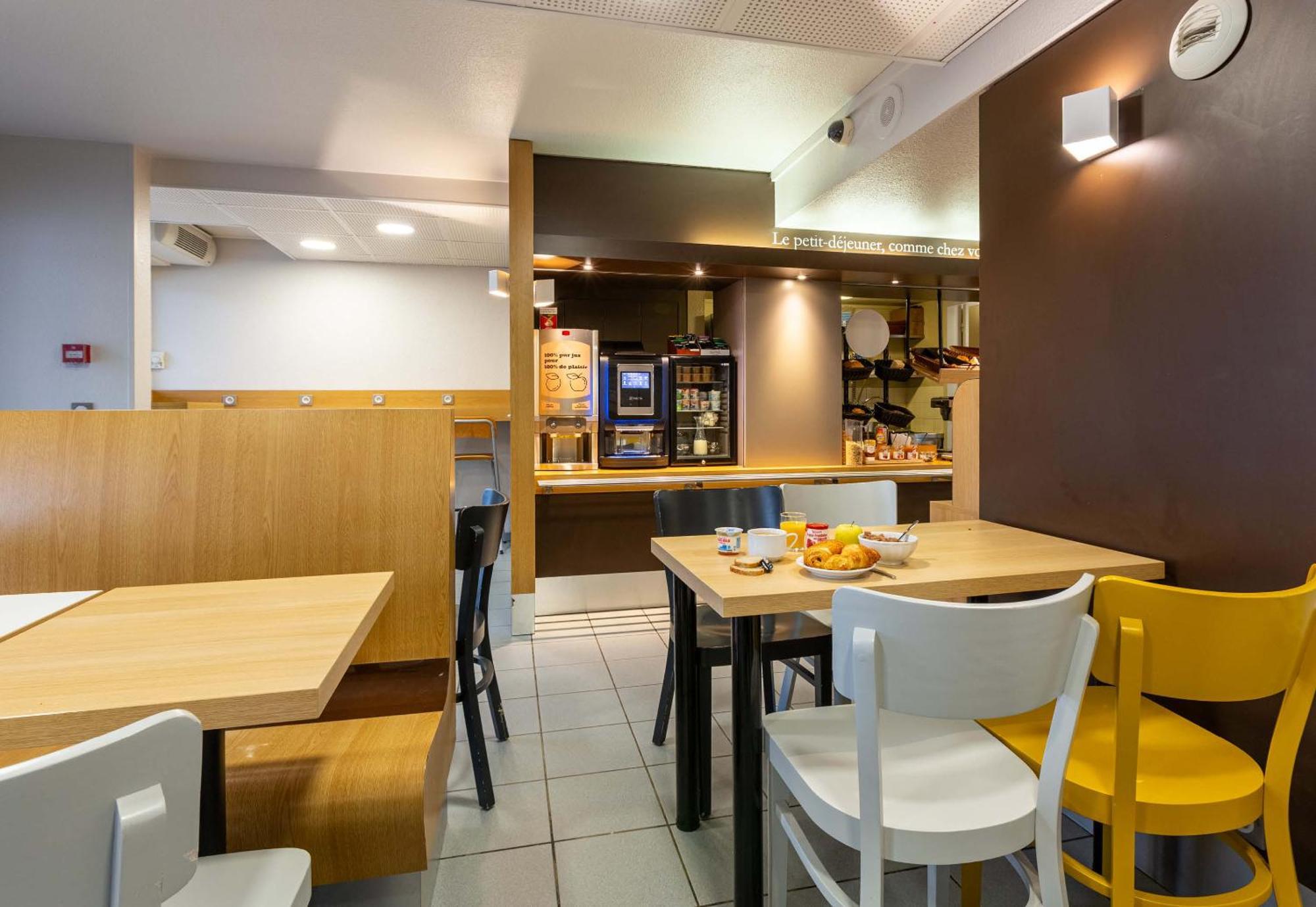 B&B Hotel Chartres Le Forum 勒库德赖 外观 照片